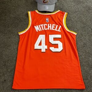 Brand new Donovan Mitchell Jersey Cleveland Cavaliers Adult Small HAT City